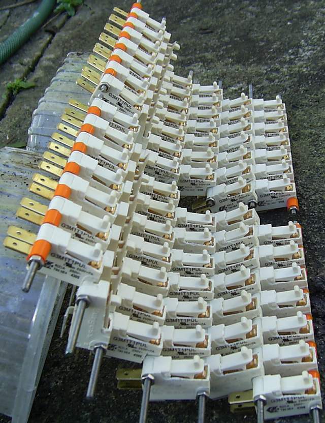 Microswitch keyboard construction